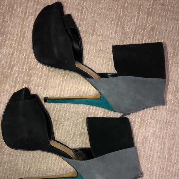 High platform Bebe heels - Picture 4 of 6